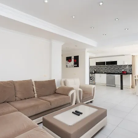 Golden Heights 5 *