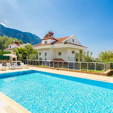 Golden Heights 5 Vila