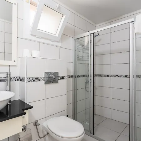 Golden Heights 5 * 厄吕代尼兹