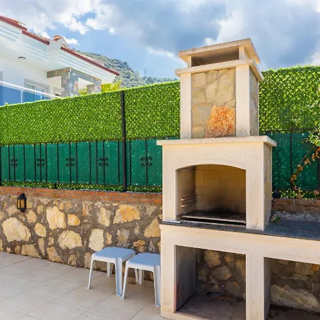 Villa Golden Heights 5 *